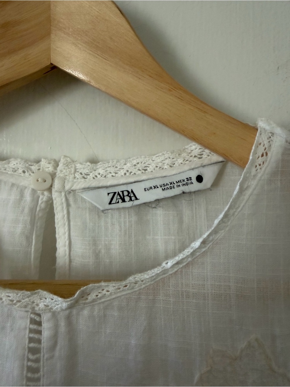 ZW Collection Embroidered Top - Picture 7 of 7